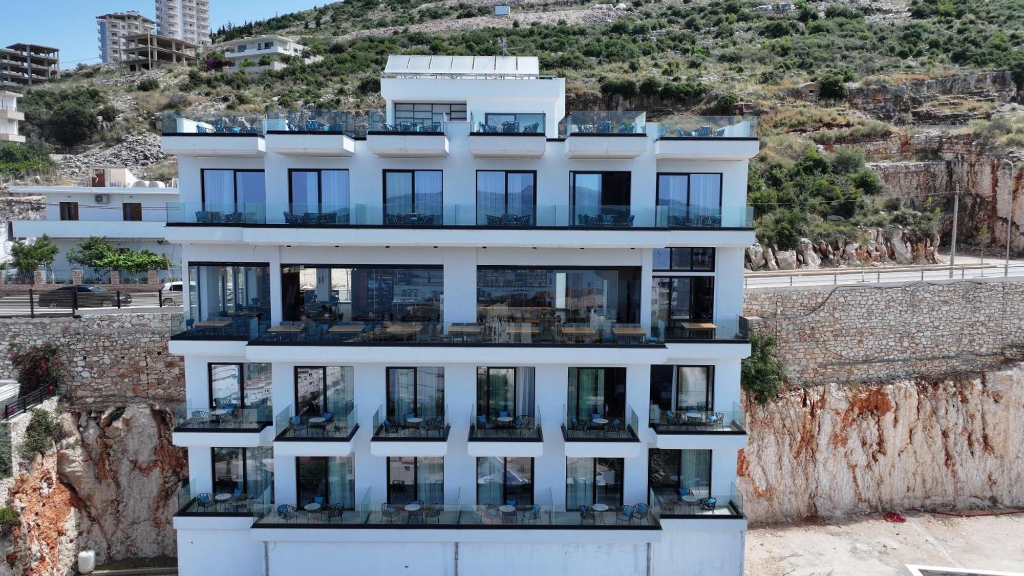 Litan Hotel Sarande Exterior photo