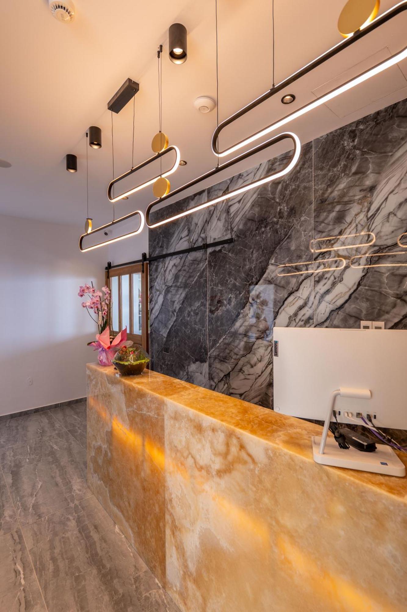 Litan Hotel Sarande Exterior photo