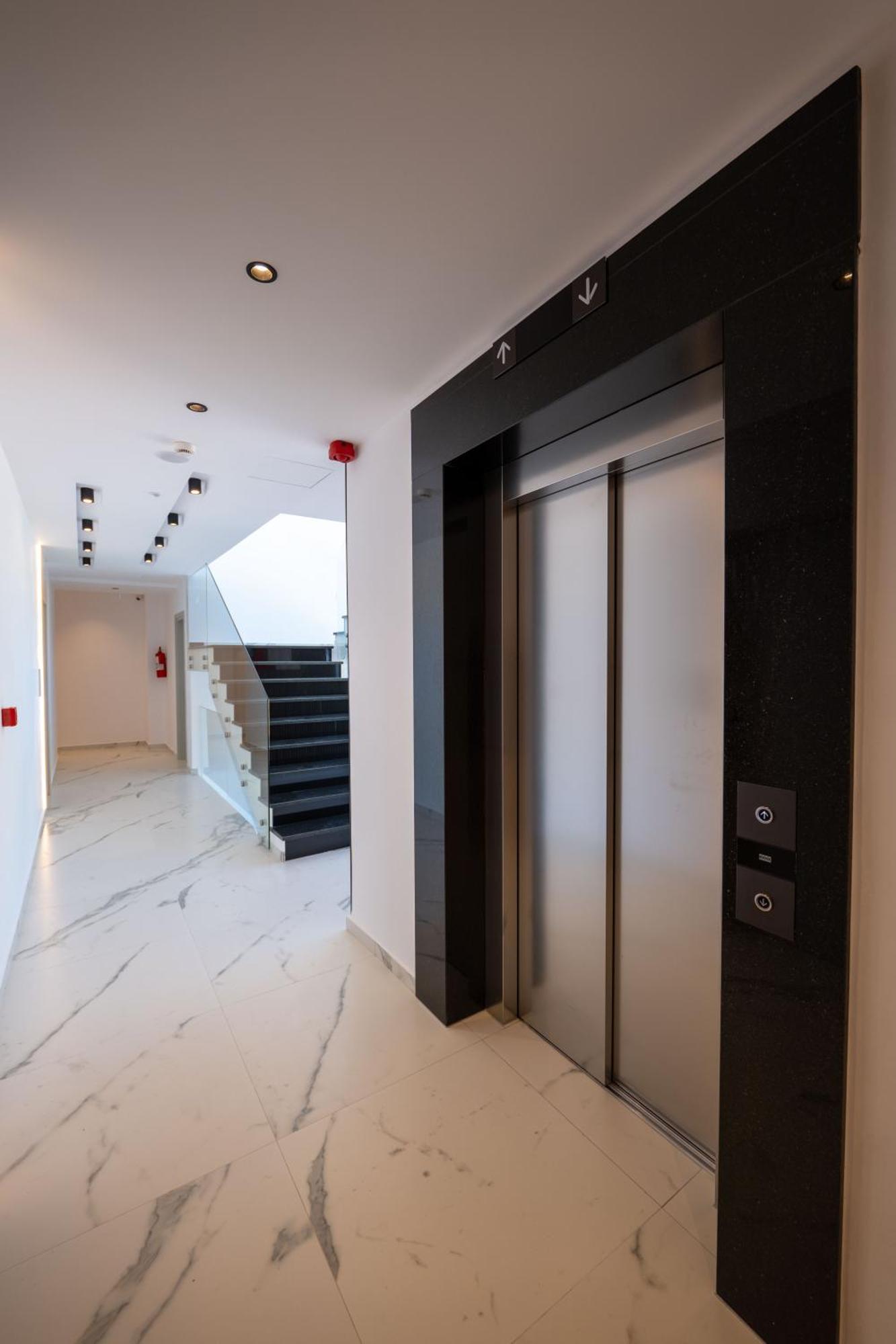 Litan Hotel Sarande Exterior photo